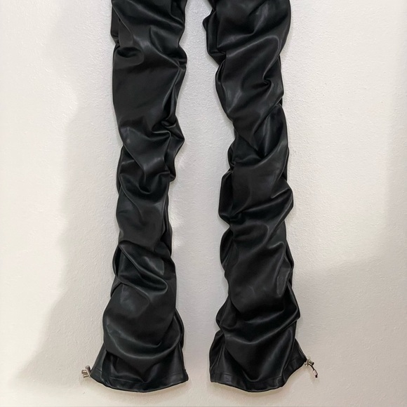 Maniere De Voir Tacked Vegan Leather Flared Trousers High Waist Pant Black 0 - Picture 8 of 16